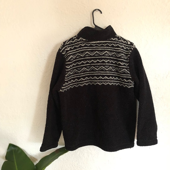 Black and white Aztec fuzzy jacket -Liz Claiborne - Picture 3 of 3